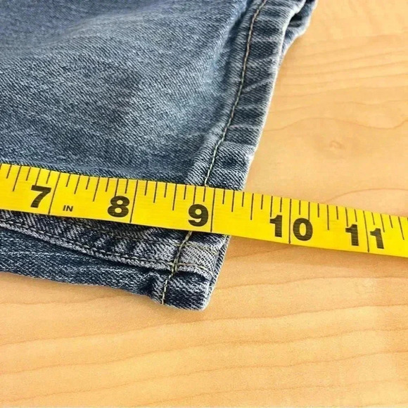 Levi’s girl  jeans shorts - Picture 8 of 9
